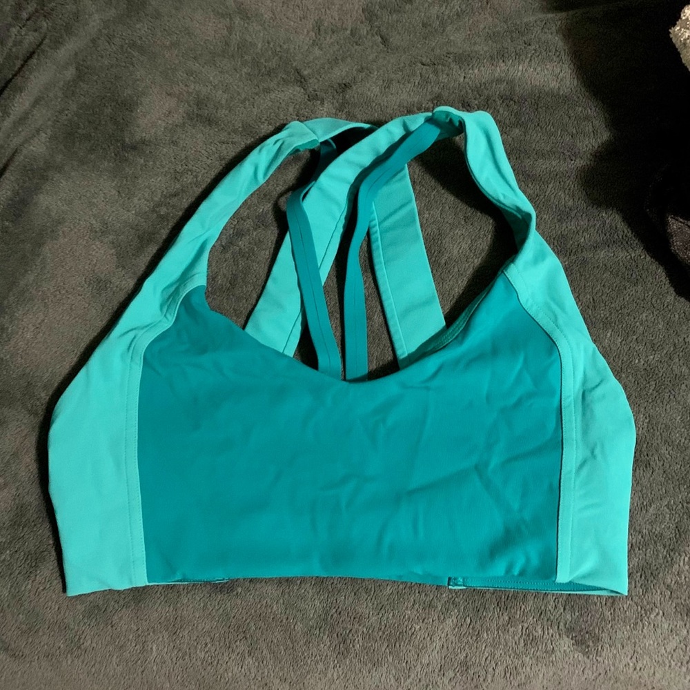NWOT Lululemon Sports Bra